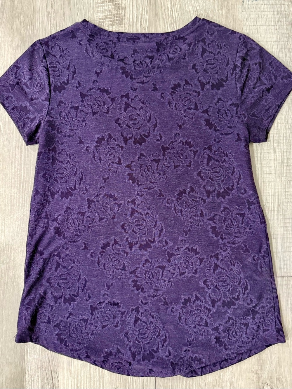 Simply Vera Vera Wang Deep Purple Textured Short-Sleeve Tee - Picture 2 of 3